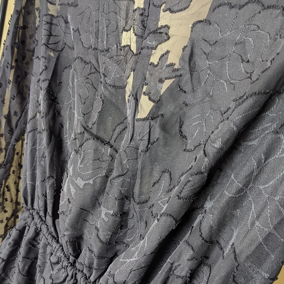 NWT Reverse Black Romper - Picture 4 of 11